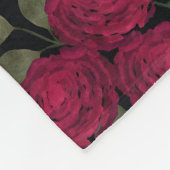 Rode rozen op zwart. fleece deken (Hoek)
