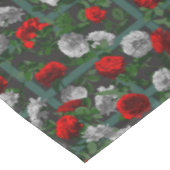 Rode rozen tafelkleed (Gekanteld)