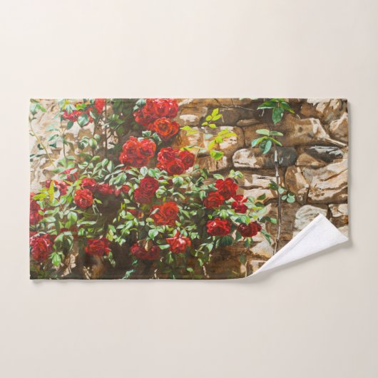 Rode rozen tegen een stenen muur handdoek (Handdoek)