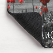 rode rozen voor foto's in zwarte en witte tuinen muismat (Hoek)