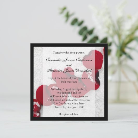 Rode rozenblaadjes in de sneeuw, de uitnodiging va (Staand voorkant)