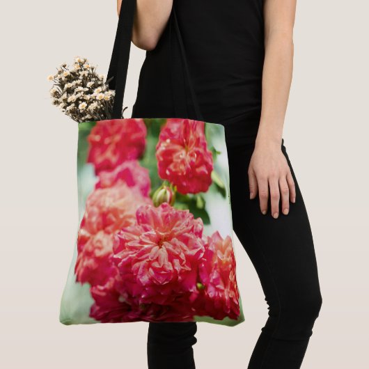 Rode rozenbloem tote bag (Dichtbij)