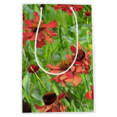 RODE RUDBECKIA BLOEMEN MEDIUM CADEAUZAKJE (Voorkant)