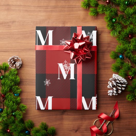 Rode ruitjes en sneeuwvlokken Monogram Eerste Lett Cadeaupapier (Feestdagen Geschenken)