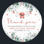 Rode Santa Baby Christmas Clothesline Baby shower Ronde Sticker<br><div class="desc">Voeg een feestelijk tintje toe aan uw baby shower met onze Red Santa Baby Christmas Clothesline Baby shower Classic Round Stickers! Met schattige rode babykleding die aan een waslijn met kerstthema hangt, zijn deze ronde stickers ideaal voor het afdichten van enveloppen, het decoreren van fastbags of het toevoegen van een...</div>