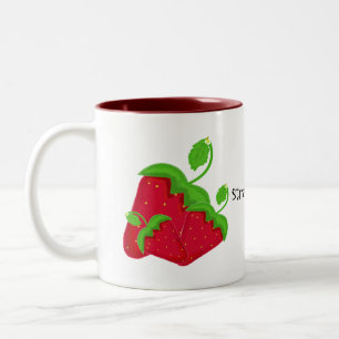 Rode sappige aardbeien tweekleurige koffiemok