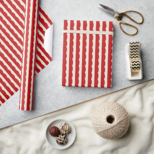Rode Scallop Strepen Naadloos Patroon, Retro Crème Cadeaupapier