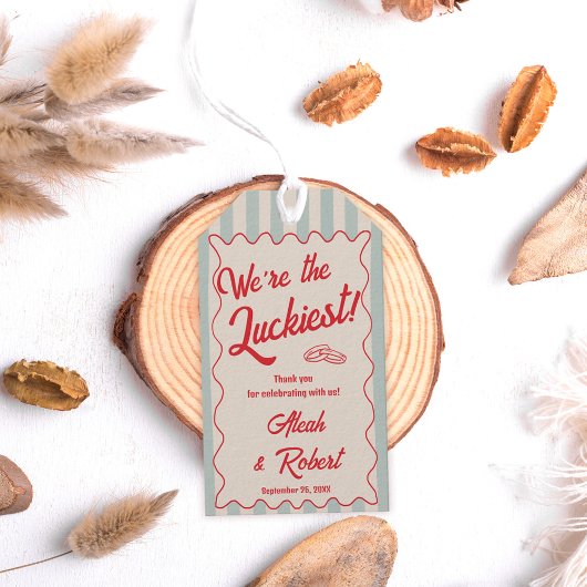 Rode Schrift Blauwe Strepen Retro Trouwdag Cadeaulabel