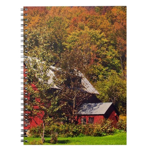 Rode schuur in de herfst notitieboek (Voorkant)