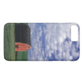 Rode schuur in tarwe- en gerstveld in Whitman Case-Mate iPhone Case (Achterkant (Horizontaal))