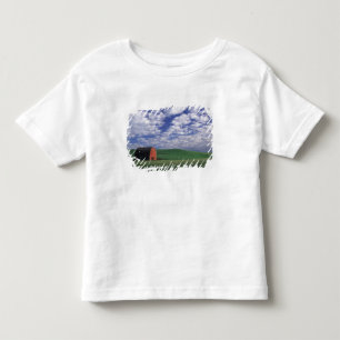 Rode schuur in tarwe- en gerstveld in Whitman Kinder Shirts