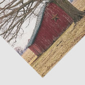 Rode schuur met een epische boom en een draaiende  tissuepapier (Detail)