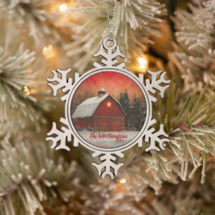 Rode schuur met ster en bomen boerderij monogram tin sneeuwvlok ornament