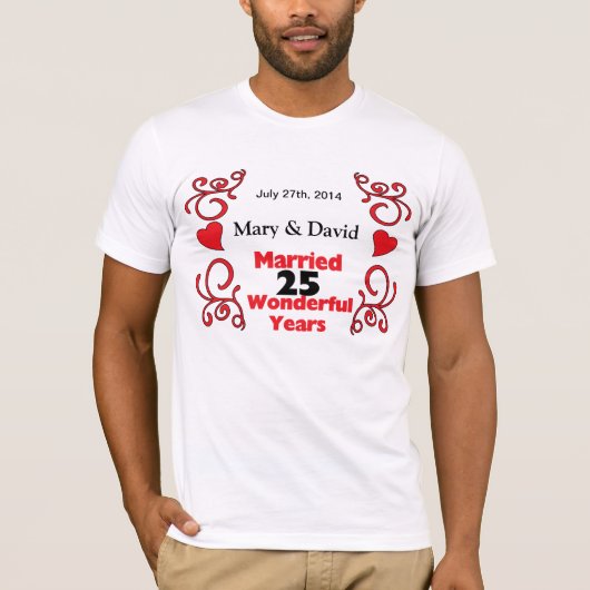 Rode scrol & hartnamen & datum 25 jaar Jubileum T-shirt (Voorkant)