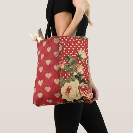 Rode Shabby Chic Stippen Harten Florals Mix Tote Bag (Dichtbij)