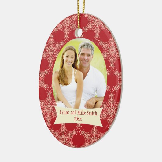 Rode sneeuwvlokken kerstfeestfoto-versiering keramisch ornament (Links)