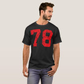 Rode sportteam nummer met distressed look t-shirt (Voorkant volledig)