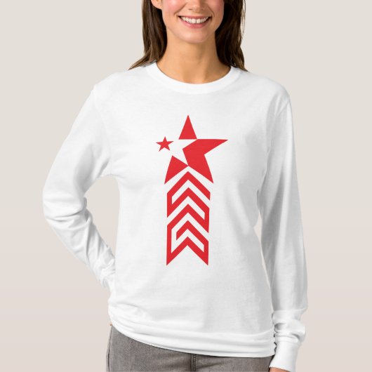 Rode ster met Chevron-pijlen T-shirt (Voorkant)