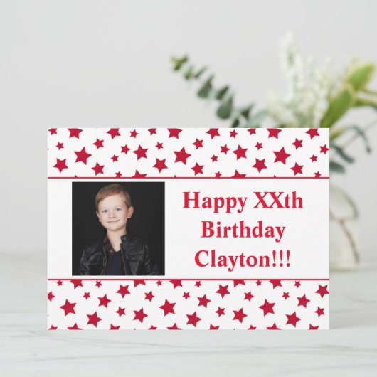 Rode sterren met berichtfoto van Birthday Party Kaart (Staand voorkant)