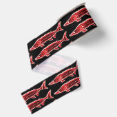 rode stonson op zwart grosgrain lint (Achterkant)