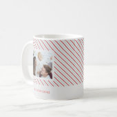 Rode Streep Vrolijk Kerstfeest Helder Gevouwen Koffiemok (Voorkant links)