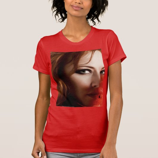 Rode T-shirt met roodharige (Voorkant)