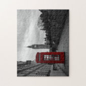 Rode telefooncel in de puzzel in Londen (Verticaal)