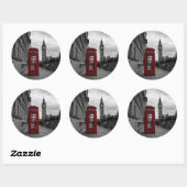 Rode telefooncel in Londen ronde sticker (Vel)