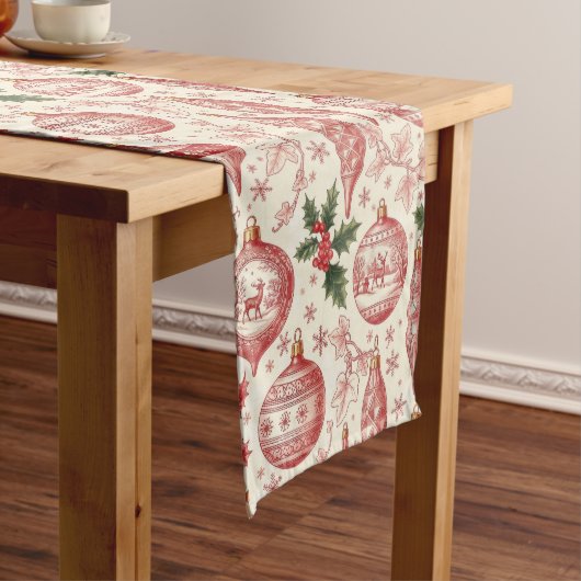Rode Toile Chinoiserie Kerstornamenten Medium Tafelloper (Voorbeeld)