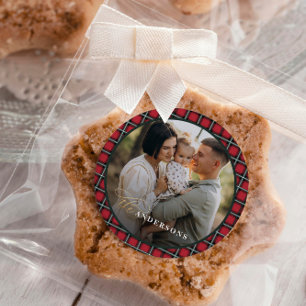Rode traditionele tartan gepersonaliseerde kerst ronde sticker