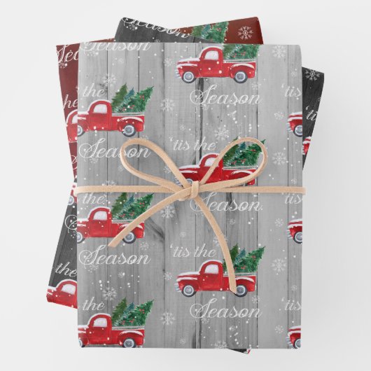 Rode  truck met kerstbomen inpakpapier vel (In situ)