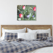 Rode tuintulpen canvas afdruk (Insitu (Slaapkamer))