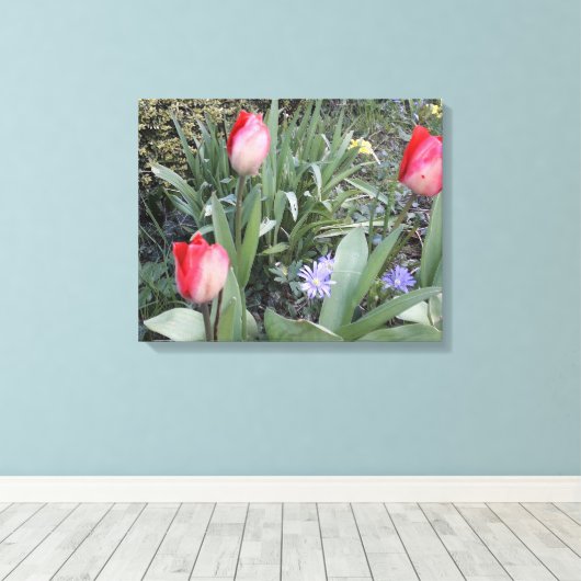 Rode tuintulpen canvas afdruk (Insitu (Houten vloer))