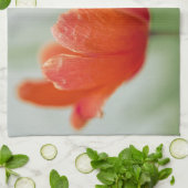 Rode Tulp Bloemblaadjes Foto Met Aangepaste Naam Theedoek (Gevouwen)
