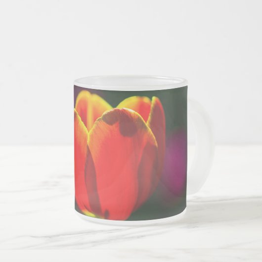 Rode tulpbloem matglas koffiemok (Voorkant rechts)