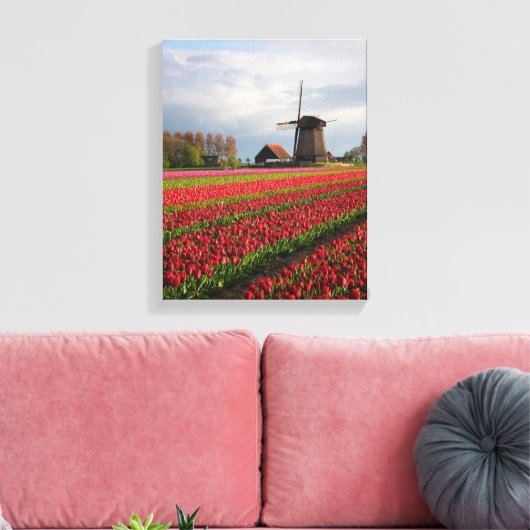 Rode tulpen en een windmolen canvas afdruk (Insitu (Woonkamer))