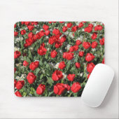 Rode Tulpen en witte primroses Muismat (Met muis)