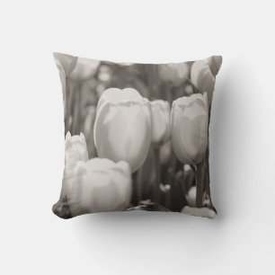 Rode tulpen fotografische print. magneet buitenkussen