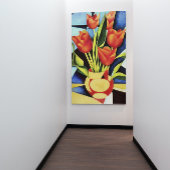 Rode tulpen in een rode en gele vaas canvas afdruk