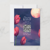 Rode Tulpen, Volle Maan en Sterren QR Code Bruilof RSVP Kaartje (Voorkant)