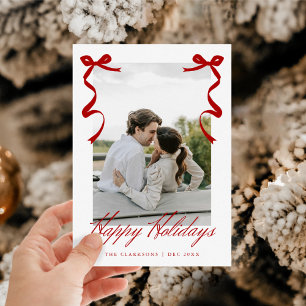 Rode vakantiehand getrokken grillige strikken feestdagenkaart