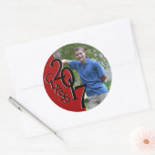 Rode Varsity 2017 Afstuderen klasse met foto Ronde Sticker (Envelop)