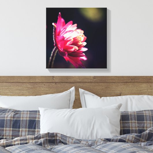 Rode ventilator in zonlicht dicht bij canvas afdruk (Insitu (Slaapkamer))