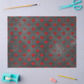 Rode vervormde harten op grijze ontkoppeling tissuepapier (Craft)