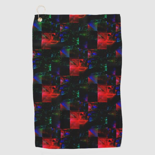 Rode vierkante mozaïekbekleding over donkergroene golfhanddoek (Voorkant)