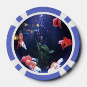 Rode vis in glazen aquarium poker chips (Achterkant)