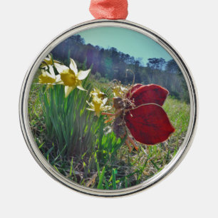 rode vleugelfee en daffodils metalen ornament