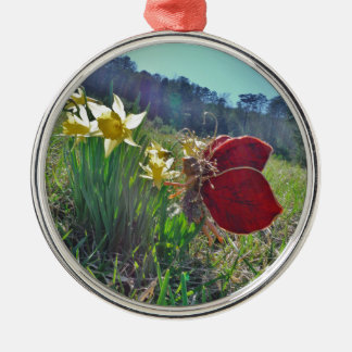 rode vleugelfee en daffodils metalen ornament