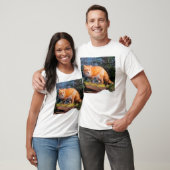 Rode Vos op een stam T-shirt (Unisex)