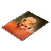 Rode vos op oranje herfstbladeren. Cute Red Notitieboek (Linkerzijde)
